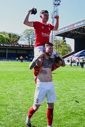 Rochdale Town play York City in the finale game of the National League at the Crown Oil Arena Featuring: Josh Stones, Alex Hunt Where: Rochdale, United Kingdom When: 25 Apr 2026 Credit: Graham Finney Cover Images EDITORIAL USE ONLY. NOT FOR USE BY NEWSPAPERS BASED IN THE UK. Copyright: xx coverimg55644515