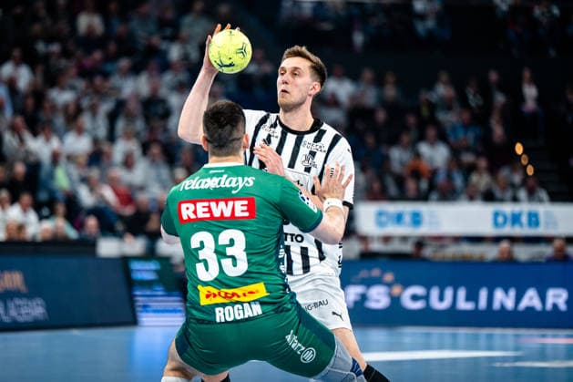 25.04.2026, xdobgx, Handball Daikin HBL, THW Kiel - SC DHfK Leipzig v.l. Luka Rogan (SC DHfK Leipzig Verein, 33), Nikola Bilyk (Kiel, 53) am Ball, plays the ball Kiel