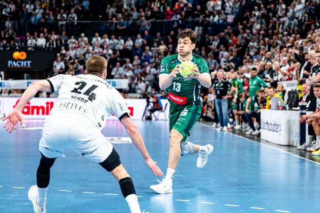 25.04.2026, xdobgx, Handball Daikin HBL, THW Kiel - SC DHfK Leipzig v.l. Lukas Zerbe (Kiel, 24), MatÄ›j Klima (SC DHfK Leipzig Verein, 13) am Ball, plays the ball Kiel