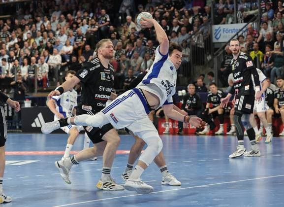25.04.2026 - Handball - 1. Bundesliga DAIKIN HBL - Saison 2025 2026 - 29. Spieltag: HC Erlangen Metropolregion Nürnberg HCE - Handball Verein Hamburg - DaMa - xdaxmax - Andreas Magaard (4, Handball Sport Verein Hamburg )