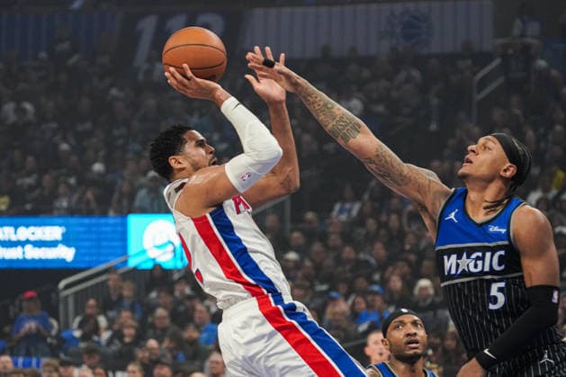 Detroit Pistons at Orlando Magic, Orlando, Florida, USA Orlando, Florida, USA, April 25, 2026, Detroit Pistons forward Tobias Harris 12 attempting to score at the Kia Center. Copyright: xMartyxJean-Louisx