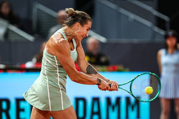 Mutua Madrid Open 2026 - Day 6 Aryna Sabalenka of Belarus competes against Jaqueline Cristian of Romania during their Women s Singles match on Day Six of the Mutua Madrid Open at La Caja Magica on April 25, 2026, in Madrid, Spain. Madrid Spain  Copyright: xMiguelxReisx originalFilename:reis-notitle260425_np4Fr.jpg