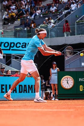 Mutua Madrid Open 2026 - Day 6 Alexander Zverev of Germany competes against Mariano Navone of Argentina during their Men s Singles match on Day Six of the Mutua Madrid Open at La Caja Magica on April 25, 2026, in Madrid, Spain. Madrid Spain  Copyright: xMiguelxReisx originalFilename:reis-notitle260425_npBQj.jpg