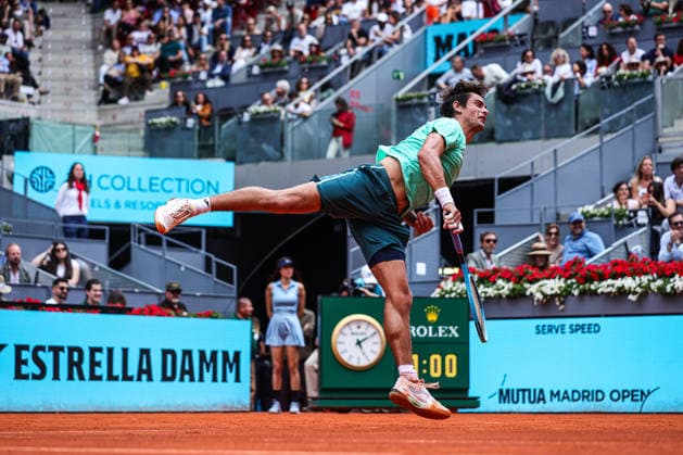 Mutua Madrid Open 2026 - Day 6 Mariano Navone of Argentina competes against Alexander Zverev of Germany during their Men s Singles match on Day Six of the Mutua Madrid Open at La Caja Magica on April 25, 2026, in Madrid, Spain. Madrid Spain  Copyright: xMiguelxReisx originalFilename:reis-notitle260425_npj9z.jpg