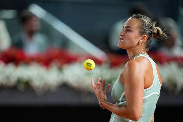 April 25, 2026, Madrid, Madrid, Spain: Aryna Sabalenka of Belarus plays against Jaqueline Cristian of Romania during the Mutua Madrid Open 2026, ATP, Tennis Herren Masters 1000 and WTA, Tennis Damen 1000, at La Caja Magica on April 25, 2026 in Madrid, Spain. Mutua Madrid Open 2026 - Day 6 - ZUMAa181 20260425_zaa_a181_482 Copyright: xOscarxJ.xBarrosox