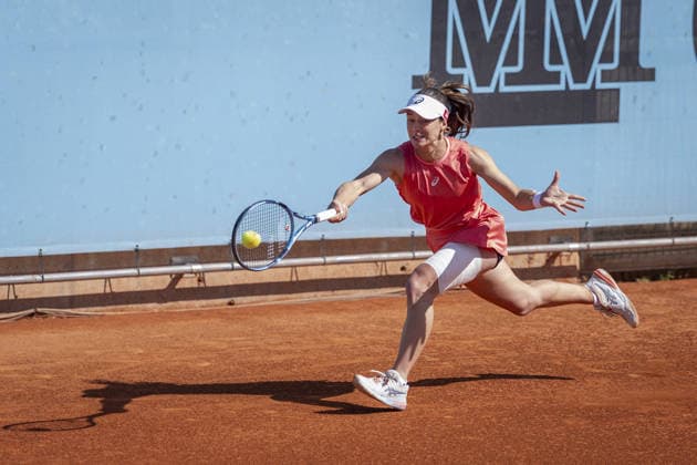 Mutua Madrid Open tennis tournament MADRID, SPAIN - APRIL 26: Turkish tennis player Zeynep Sonmez in action against Argentine s Solana Sierra (not seen) during the WTA, Tennis Damen women s singles third-round match of the Mutua Madrid Open at Caja Magica in Madrid, Spain, on April 26, 2026. Alberto Gardin Anadolu Madrid Spain. Editorial use only. Please get in touch for any other usage.  Copyright: x2026xAnadoluxAlbertoxGardinx