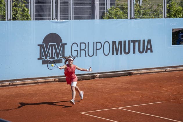 Mutua Madrid Open tennis tournament MADRID, SPAIN - APRIL 26: Turkish tennis player Zeynep Sonmez in action against Argentine s Solana Sierra (not seen) during the WTA, Tennis Damen women s singles third-round match of the Mutua Madrid Open at Caja Magica in Madrid, Spain, on April 26, 2026. Alberto Gardin Anadolu Madrid Spain. Editorial use only. Please get in touch for any other usage.  Copyright: x2026xAnadoluxAlbertoxGardinx