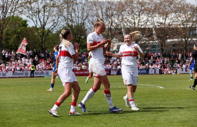 26.04.2026, Deutschland, Stuttgart, Fußball 2. Frauen-Bundesliga, 15. Spieltag, VfB Stuttgart vs. SV Meppen 1912, Jubel nach dem 2:0 Tor, Torschützin Maximiliane Rall (VfB)