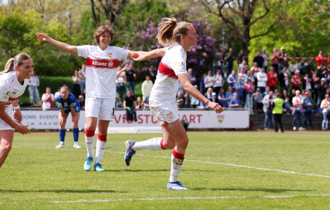 26.04.2026, Deutschland, Stuttgart, Fußball 2. Frauen-Bundesliga, 15. Spieltag, VfB Stuttgart vs. SV Meppen 1912, Jubel nach dem 2:0 Tor, Torschützin Maximiliane Rall (VfB)
