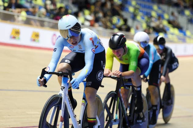 UCI Track World Cup: Nilai Picture by Alex Whitehead SWpix.com - 26 04 2026 - Cycling - UCI Track World Cup: Nilai - Velodrom Nasional Malaysia, Nilai, Malaysia - Women s Omnium - Points Race 4 4 - HÃ lene Hesters (Belgium) Copyright: x xSWpix.comx(t axPhotographyxHubxLtd)xAlexxWhitehead SWpix.comx SWP-3030-13370