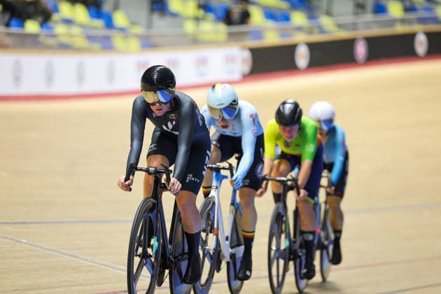UCI Track World Cup: Nilai Picture by Alex Whitehead SWpix.com - 26 04 2026 - Cycling - UCI Track World Cup: Nilai - Velodrom Nasional Malaysia, Nilai, Malaysia - Women s Omnium - Points Race 4 4 - Samantha Donnelly (New Zealand) Copyright: x xSWpix.comx(t axPhotographyxHubxLtd)xAlexxWhitehead SWpix.comx SWP-3030-13371