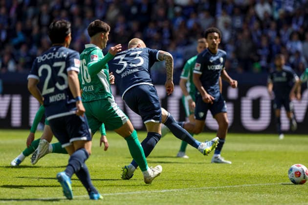 26.04.2026, GER, Fussball, Herren, 2. BL, Saison 2025 2026, Vfl Bochum vs SpVgg Greuther Fürth Philipp Hofmann (Bochum) erzielt das Tor zum 1:0 Bochum vonovia Ruhrstadion Nordrhein-Westfalen Deutschland