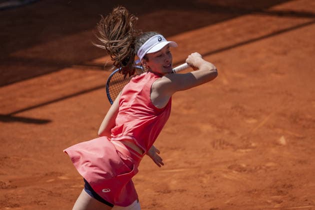 Mutua Madrid Open tennis tournament MADRID, SPAIN - APRIL 26: Turkish tennis player Zeynep Sonmez in action against Argentine s Solana Sierra (not seen) during the WTA, Tennis Damen women s singles third-round match of the Mutua Madrid Open at Caja Magica in Madrid, Spain, on April 26, 2026. Alberto Gardin Anadolu Madrid Spain. Editorial use only. Please get in touch for any other usage.  Copyright: x2026xAnadoluxAlbertoxGardinx