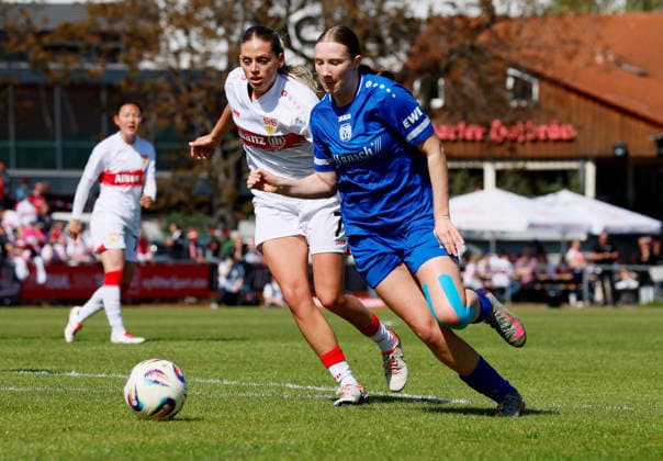 26.04.2026, Deutschland, Stuttgart, Fußball 2. Frauen-Bundesliga, 15. Spieltag, VfB Stuttgart vs. SV Meppen 1912, v.l. Daphina Redzepi (VfB), Laura Bröring (SV)