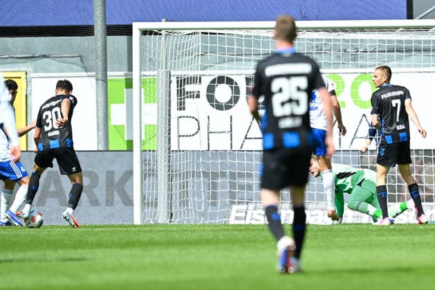 Paderborn, Home Deluxe Arena, 26.04.26, GER, Herren, 2.Bundesliga, Saison 2025-2026, SC Paderborn 07 - FC Schalke 04 Bild:Stefano MARINO (Paderborn) macht das Tor zum 2:0 DFL regulations prohibit any use of photographs as image sequences and or quasi-video. NRW Deutschland