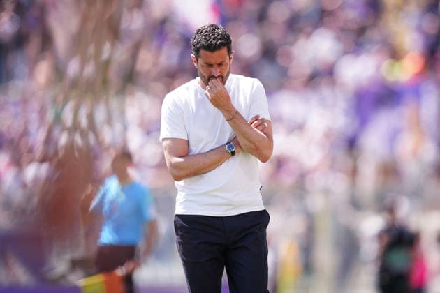SassuoloÕs head coach Fabio Grosso with head down during the Serie A soccer match between Fiorentina and Sassuolo at the Artemio Franchi Stadium in Florence, north Italy - Sunday, April 26, 2026 -  Copyright: xMassimoxPaolone LaPressex