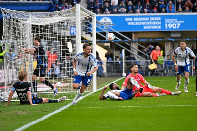 Paderborn, Home Deluxe Arena, 26.04.26, GER, Herren, 2.Bundesliga, Saison 2025-2026, SC Paderborn 07 - FC Schalke 04 Bild: Adil AOUCHICHE (Schalke) jubelt nach seinem Tor zum 2:2 DFL regulations prohibit any use of photographs as image sequences and or quasi-video. NRW Deutschland