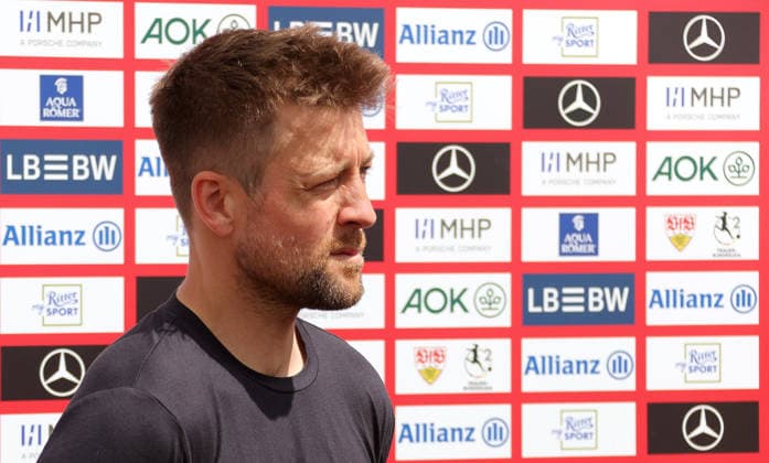 26.04.2026, Deutschland, Stuttgart, Fußball 2. Frauen-Bundesliga, 15. Spieltag, VfB Stuttgart vs. SV Meppen 1912, VfB Trainer Nico Schneck