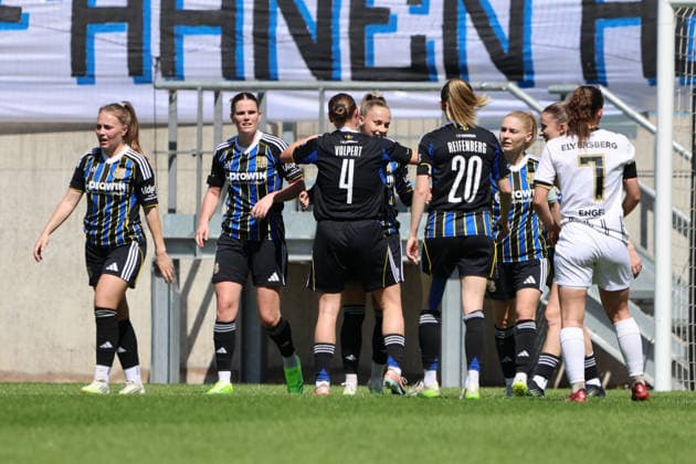 26.04.2026, Fussball, Frauen, Regionalliga Südwest, Saison 2025 2026, 1. FC Saarbrücken - SV 07 Elversberg, Torjubel zum 2:0, Torschützin: Kimberly Ruhstorfer (1. FC Saarbrücken) Saarbrücken Ludwigsparkstadion Saarland Deutschland (DEU) Copyright: xSebastianxBachx