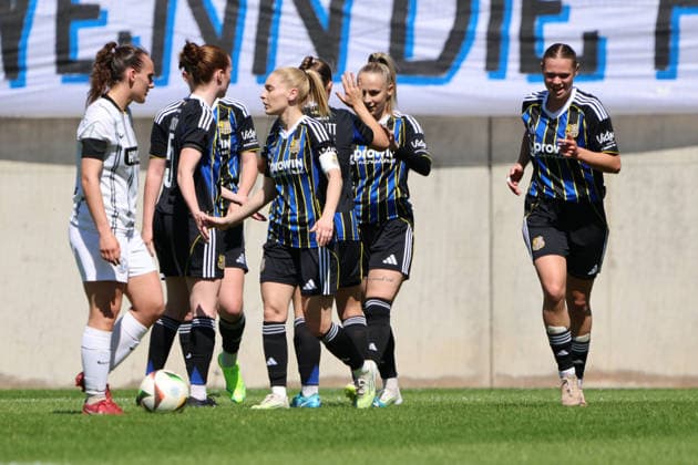 26.04.2026, Fussball, Frauen, Regionalliga Südwest, Saison 2025 2026, 1. FC Saarbrücken - SV 07 Elversberg, Torjubel zum 2:0, Torschützin: Kimberly Ruhstorfer (1. FC Saarbrücken) Saarbrücken Ludwigsparkstadion Saarland Deutschland (DEU) Copyright: xSebastianxBachx
