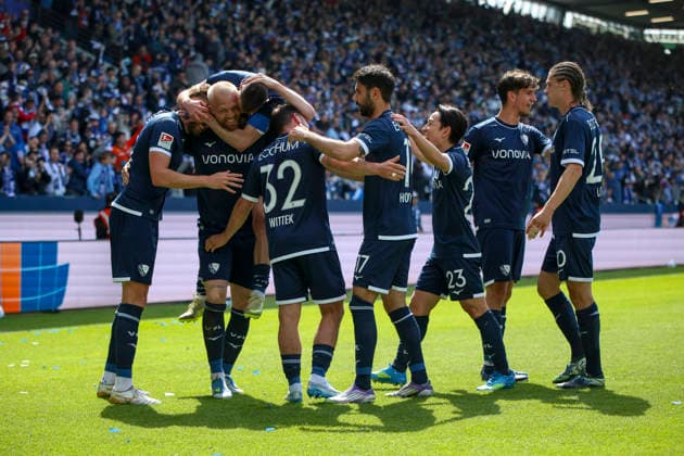 26.04.2026, GER, Fussball, Herren, 2. BL, Saison 2025 2026, Vfl Bochum vs SpVgg Greuther Fürth Philipp Hofmann (Bochum) Torjubel, jubelt mit seiner Mannschaft nach dem Treffer zum 2:0 Bochum vonovia Ruhrstadion Nordrhein-Westfalen Deutschland
