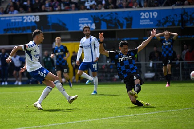Paderborn, Home Deluxe Arena, 26.04.26, GER, Herren, 2.Bundesliga, Saison 2025-2026, SC Paderborn 07 - FC Schalke 04 Bild: Dejan LJUBICIC (Schalke) macht das Tor zum 2:3 DFL regulations prohibit any use of photographs as image sequences and or quasi-video. NRW Deutschland