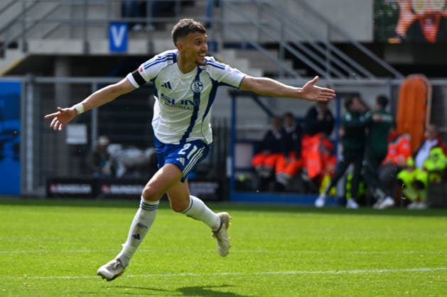 Paderborn, Home Deluxe Arena, 26.04.26, GER, Herren, 2.Bundesliga, Saison 2025-2026, SC Paderborn 07 - FC Schalke 04 Bild: Dejan LJUBICIC (Schalke) jubelt nach seinem Tor zum 2:3 DFL regulations prohibit any use of photographs as image sequences and or quasi-video. NRW Deutschland