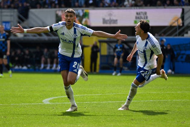 Paderborn, Home Deluxe Arena, 26.04.26, GER, Herren, 2.Bundesliga, Saison 2025-2026, SC Paderborn 07 - FC Schalke 04 Bild: Dejan LJUBICIC (Schalke) jubelt nach seinem Tor zum 2:3 DFL regulations prohibit any use of photographs as image sequences and or quasi-video. NRW Deutschland