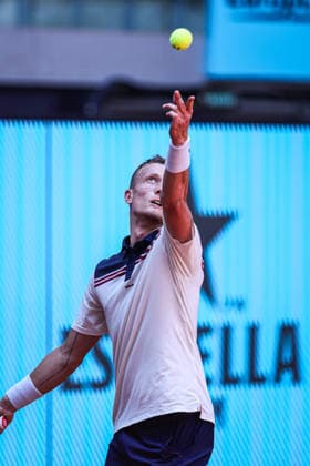 Mutua Madrid Open 2026 - Day 7 Jiri Lehecka of the Czech Republic competes against Alex Michelsen of the United States during their Men s Singles match on Day Seven of the Mutua Madrid Open at La Caja Magica on April 26, 2026, in Madrid, Spain. Madrid Madrid Spain  Copyright: xMiguelxReisx originalFilename:reis-notitle260426_npVll.jpg