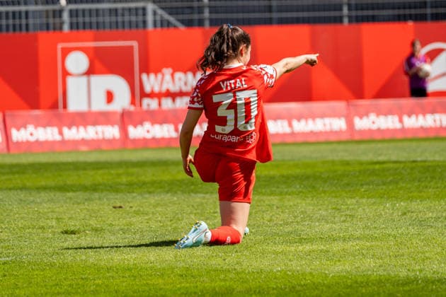 Jubel zum Tor zum 1:0 durch Vital Kats (1. FSV Mainz 05, 30), GER, 1. FSV Mainz 05 vs. VfL Bochum, Fussball, 2. Frauen-Bundesliga, 23. Spieltag, Saison 2025 2026, 26.04.2026, DFB REGULATIONS PROHIBIT ANY USE OF PHOTOGRAPHS AS IMAGE SEQUENCES AND OR QUASI-VIDEO, GER, 1. FSV Mainz 05 vs. VfL Bochum, Fussball, 2. Frauen-Bundesliga, 23. Spieltag, Saison 2025 2026, 26.04.2026 Mainz Copyright: xEibner-Pressefoto Jan-NiclasxGrox EP_JGG