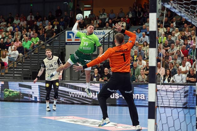26.04.2026, xovx, Handball Daikin Handball Bundesliga, HSG Wetzlar - Bergischer HC v.l. Gerdas Babarskas (Bergischer HC), Ahmet Nafea (HSG Wetzlar), Christopher Rudeck (Bergischer HC) Wetzlar Buderus-Arena Hessen Deutschland (DE)