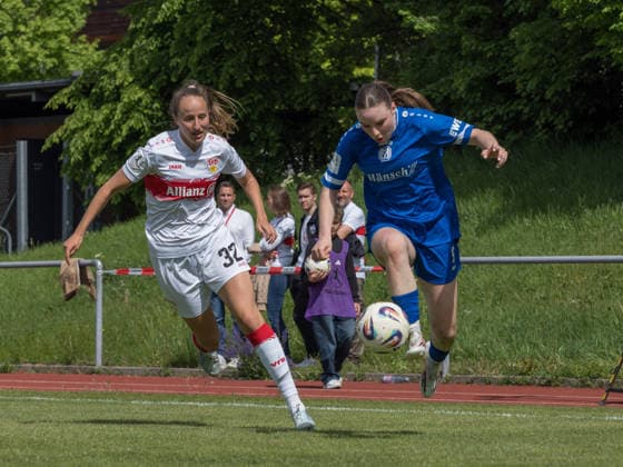 Tamar Dongus (VfB Stuttgart, 32), Marleen Kropp (SV Meppen, 09) GER, VfB Stuttgart vs. SV Meppen, Fussball, 2. Frauen Bundesliga, 23. Spieltag, Spielzeit 2025 2026, 26.04.2026 GER, VfB Stuttgart vs. SV Meppen, Fussball, 2. Frauen Bundesliga, 23. Spieltag, Spielzeit 2025 2026, 26.04.2026 Stuttgart Copyright: xEibner-Pressefoto CarstenxSchwerx EP_CSG