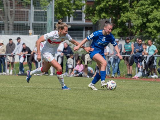Maxi Rall (VfB Stuttgart, 08), Lana Hubbeling (SV Meppen, 18) GER, VfB Stuttgart vs. SV Meppen, Fussball, 2. Frauen Bundesliga, 23. Spieltag, Spielzeit 2025 2026, 26.04.2026 GER, VfB Stuttgart vs. SV Meppen, Fussball, 2. Frauen Bundesliga, 23. Spieltag, Spielzeit 2025 2026, 26.04.2026 Stuttgart Copyright: xEibner-Pressefoto CarstenxSchwerx EP_CSG