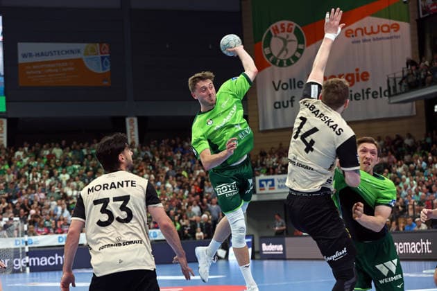 26.04.2026, xovx, Handball Daikin Handball Bundesliga, HSG Wetzlar - Bergischer HC v.l. Eloy Morante Maldonado (Bergischer HC), Niklas Theiß (HSG Wetzlar), Gerdas Babarskas (Bergischer HC), Justin Müller (HSG Wetzlar) Wetzlar Buderus-Arena Hessen Deutschland (DE)