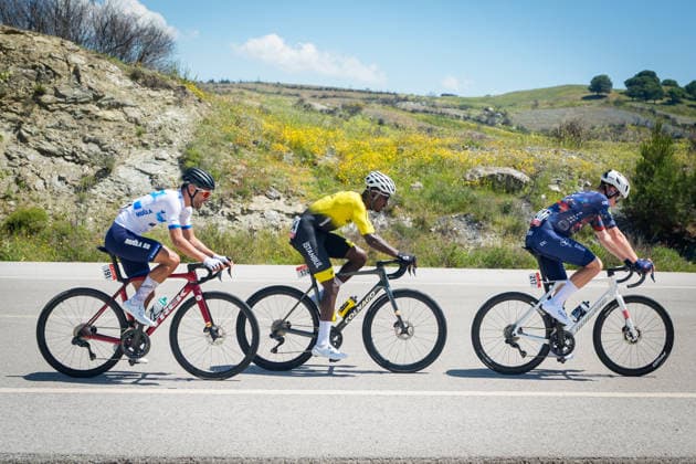 61st Presidential Cycling Tour of Turkiye IZMIR, TURKIYE - APRIL 26: Cyclists compete in the first stage of the 61st Presidential Cycling Tour of Turkiye, a 148-kilometer route from Cesme to Selcuk, on April 26, 2026 in Izmir, Turkiye. Held under the auspices of the Turkish Presidency and supported by the Turkish Youth and Sports Ministry, the 8-stage race is Turkiye s only event in the ProSeries category on the UCI Europe Tour calendar. Ahmet Serdar Eser Anadolu Izmir Turkey. Editorial use only. Please get in touch for any other usage.  Copyright: x2026xAnadoluxAhmetxSerdarxEserx