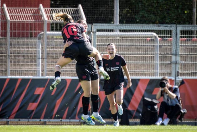 Google Pixel Frauen-Bundesliga; Bayer 04 Leverkusen - SC Freiburg, 26.04.2026 Torjubel: Katharina Piljic (Bayer 04 Leverkusen, 6) trifft zum 1:0; Bayer 04 Leverkusen - SC Freiburg an Spieltag 23 der Google Pixel Frauen-Bundesliga am 26.04.2026 im Ulrich-Haberland-Stadion in Leverkusen (Nordrhein-Westfalen). DFL REGULATIONS PROHIBIT ANY USE OF PHOTOGRAPHS AS IMAGE SEQUENCES AND OR QUASI-VIDEO. Copyright: xBEAUTIFULxSPORTS AxelxKohringx