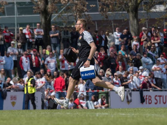 Christian Liedtke (VfB Stuttgart, Physiotherapeut) GER, VfB Stuttgart vs. SV Meppen, Fussball, 2. Frauen Bundesliga, 23. Spieltag, Spielzeit 2025 2026, 26.04.2026 GER, VfB Stuttgart vs. SV Meppen, Fussball, 2. Frauen Bundesliga, 23. Spieltag, Spielzeit 2025 2026, 26.04.2026 Stuttgart Copyright: xEibner-Pressefoto CarstenxSchwerx EP_CSG