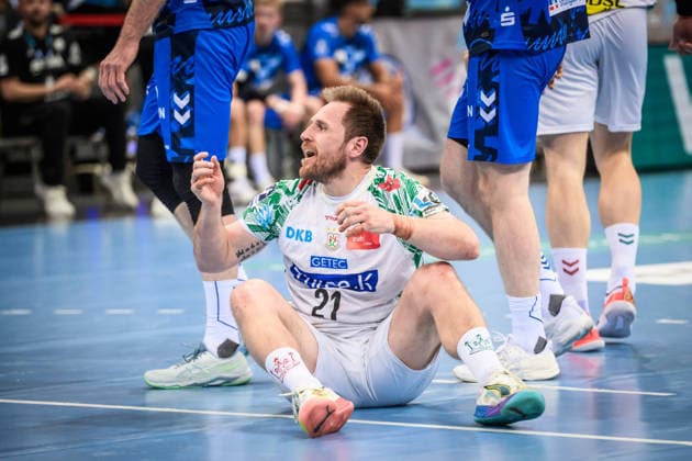 Albin Lagergren (SC Magdeburg 21) - unzufrieden mit Entscheidung der Unparteiischen GER, TVB Stuttgart - SC Magdeburg, DAIKIN HBL, Handball, Bundesliga, 29. Spieltag, Spielzeit 2025 2026, 26.04.2026 GER, TVB Stuttgart - SC Magdeburg, DAIKIN HBL, Handball, Bundesliga, 29. Spieltag, Spielzeit 2025 2026, 26.04.2026 Stuttgart Copyright: xSandyxDinkelackerx EP_SDR