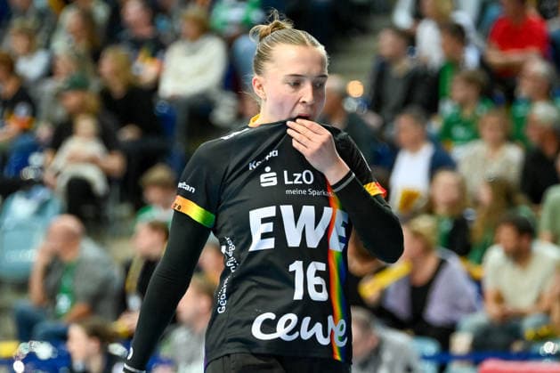 Imke Winters (VfL Oldenburg, 16) VfL Oldenburg vs. SV Union Halle-Neustadt, ALSCO Handball Bundesliga Frauen, Playoffs, 2. Spieltag, Saison 2025 2026, 25.04.2026, VfL Oldenburg vs. SV Union Halle-Neustadt, ALSCO Handball Bundesliga Frauen, Playoffs, 2. Spieltag, Saison 2025 2026, 25.04.2026 Oldenburg Copyright: xEibner-Pressefoto RobertxGertzenx EP_RGN