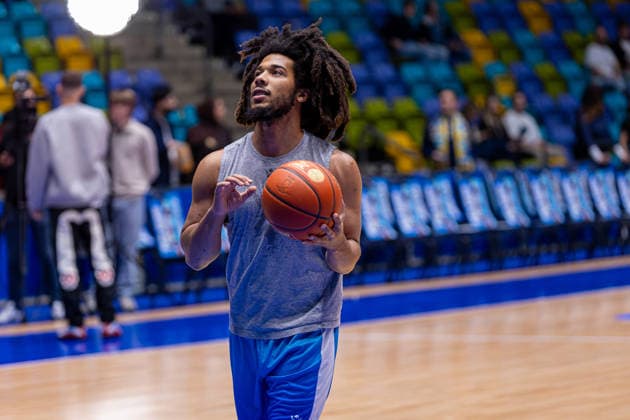 Basketball Bundesliga BBL, Frankfurt Skyliners vs. ALBA Berlin, Süwag Energie Arena Frankfurt am Main; 26.04.2026 Basketball Bundesliga BBL, Frankfurt am Main, Germany - 26.04.2026: Tyger Campbell (Frankfurt Skyliners, 00) beim Warm-Up, Basketball Bundesliga BBL, Spiel der Frankfurt Skyliners vs. ALBA Berlin, Süwag Energie Arena Frankfurt am Main Copyright: xBEAUTIFULxSPORTS Freudensteinx