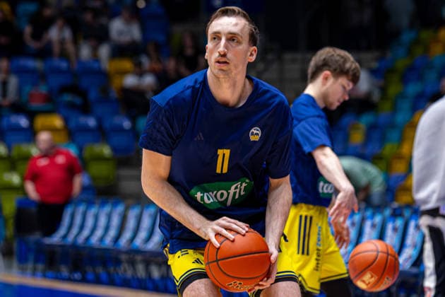 Basketball Bundesliga BBL, Frankfurt Skyliners vs. ALBA Berlin, Süwag Energie Arena Frankfurt am Main; 26.04.2026 Basketball Bundesliga BBL, Frankfurt am Main, Germany - 26.04.2026: Moses Wood (ALBA BERLIN, 11) beim Warm-Up, Basketball Bundesliga BBL, Spiel der Frankfurt Skyliners vs. ALBA Berlin, Süwag Energie Arena Frankfurt am Main Copyright: xBEAUTIFULxSPORTS Freudensteinx