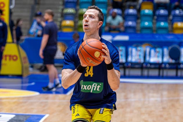 Basketball Bundesliga BBL, Frankfurt Skyliners vs. ALBA Berlin, Süwag Energie Arena Frankfurt am Main; 26.04.2026 Basketball Bundesliga BBL, Frankfurt am Main, Germany - 26.04.2026: Justin Bean (ALBA BERLIN, 34) beim Warm-Up, Basketball Bundesliga BBL, Spiel der Frankfurt Skyliners vs. ALBA Berlin, Süwag Energie Arena Frankfurt am Main Copyright: xBEAUTIFULxSPORTS Freudensteinx