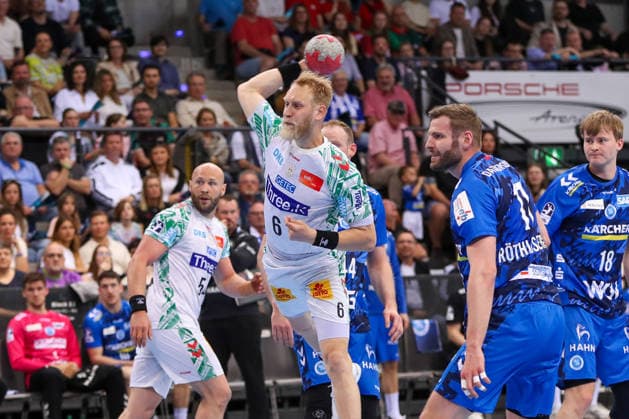 26.04.2026, xgox, Handball - Daikin HBL TVB Stuttgart - SC Magdeburg emspor, v.l. Matthias Musche (Magdeburg, 6) wirft Tor, Torschuetze, erzielt Tor, Treffer, scores the goal Stuttgart