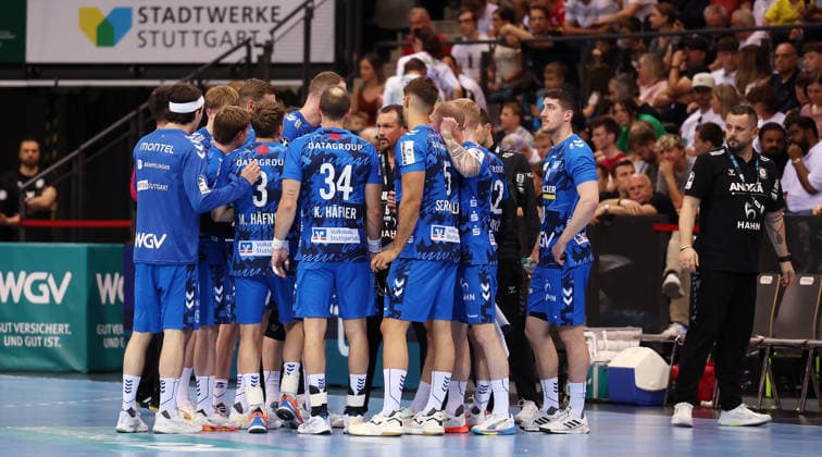 26.04.2026 Stuttgart, Handball TVB Stuttgart vs. SC Magdeburg, Trainer Misha Kaufmann (TVB, Mitte)
