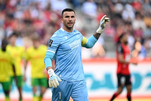Stade Rennais FC v FC Nantes - Ligue 1 McDonald s 2025 2026 01 Anthony LOPES (fcn) during the Ligue 1 McDonald s match between Rennes and Nantes at Roazhon Park on April 26, 2026 in Rennes, France. Rennes France  Copyright: xFEPx 776348373