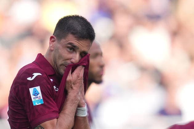 Torino s Giovanni Simeone during the Serie A soccer match between Torino and Inter at the Grande Torino Stadium in Turin , north Italy - Sunday , April 26 , 2026. - Soccer .  Copyright: xSpada LaPressex