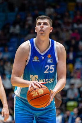 Basketball Bundesliga BBL, Frankfurt Skyliners vs. ALBA Berlin, Süwag Energie Arena Frankfurt am Main; 26.04.2026 Basketball Bundesliga BBL, Frankfurt am Main, Germany - 26.04.2026: Jacob Knauf (Frankfurt Skyliners, 25) beim Freiwurf, Basketball Bundesliga BBL, Spiel der Frankfurt Skyliners vs. ALBA Berlin, Süwag Energie Arena Frankfurt am Main Copyright: xBEAUTIFULxSPORTS Freudensteinx