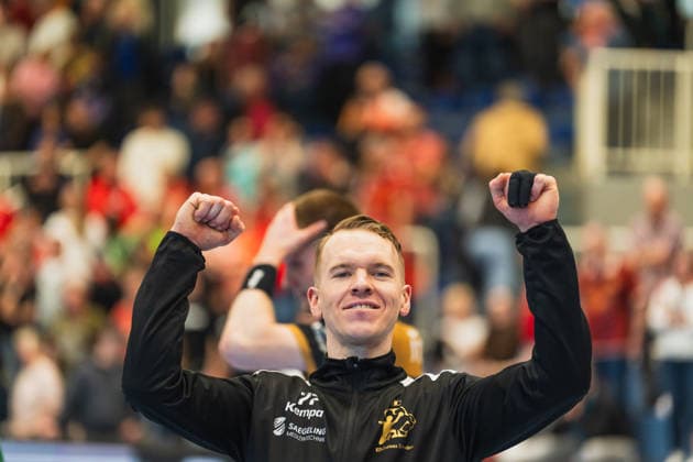 Robin Cantegrel (HC Elbflorenz 2006, 77) feiert den Sieg, Arme nach oben TuSEM Essen vs. HC Elbflorenz Dresden, Handball, 2.HBL, 29.Spieltag, Saison 2025 26, 26.04.2026, TuSEM Essen vs. HC Elbflorenz Dresden, Handball, 2.HBL, 29.Spieltag, Saison 2025 26, 26.04.2026 Essen Copyright: xEibner-Pressefoto LukasxBaldygax EP_LBA