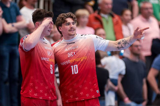 26.04.2026, 29. Spieltag der 2. Handball Bundesliga, TuSEM Essen - HC Elbflorenz 2006. v. l. Valentin Willner (TuSEM Essen), Finn Wolfram (TuSEM Essen). Essen Am Hallo NRW Deutschland xRHR-FOTO DEx Copyright: DennisxEwert RHR-FOTOx RHR-FOTO DE