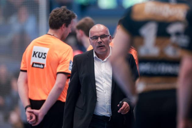 26.04.2026, 29. Spieltag der 2. Handball Bundesliga, TuSEM Essen - HC Elbflorenz 2006. Spielaufsicht Frank Böllhoff. Essen Am Hallo NRW Deutschland xRHR-FOTO DEx Copyright: DennisxEwert RHR-FOTOx RHR-FOTO DE